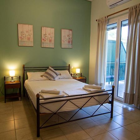 Tsertos Apartments Kamena Vourla Ngoại thất bức ảnh