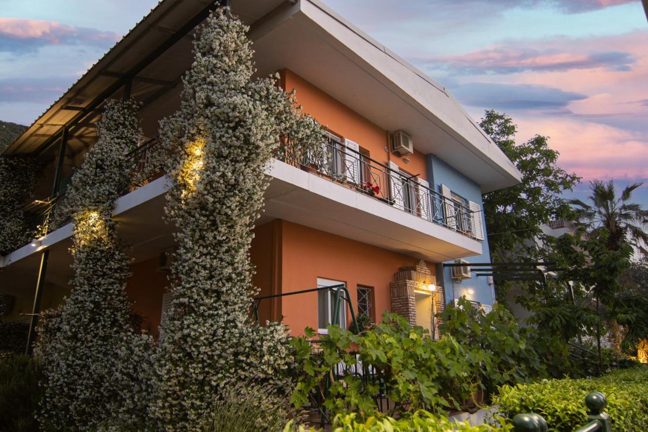 Tsertos Apartments Kamena Vourla Ngoại thất bức ảnh