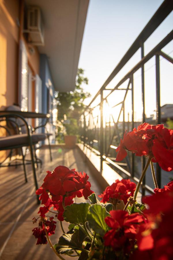 Tsertos Apartments Kamena Vourla Ngoại thất bức ảnh