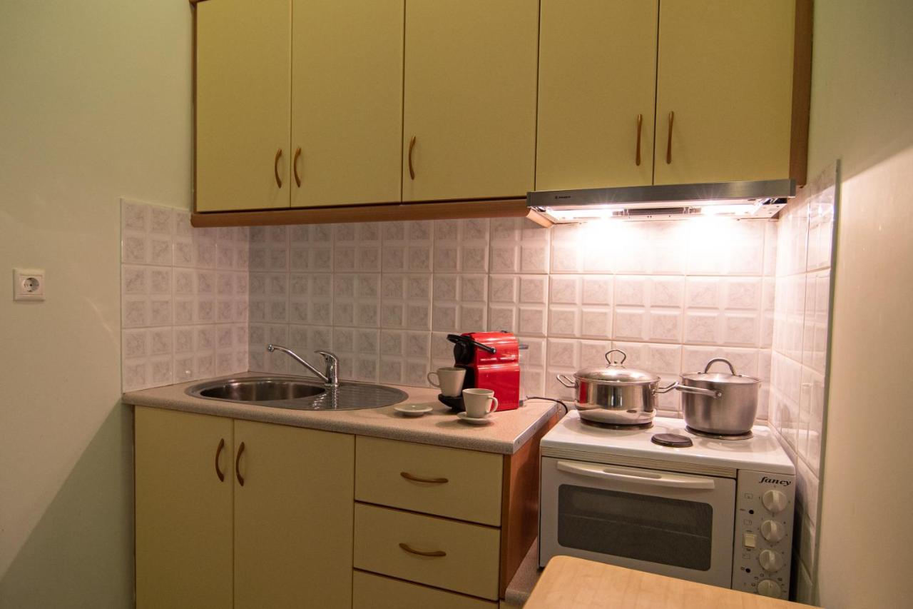 Tsertos Apartments Kamena Vourla Ngoại thất bức ảnh
