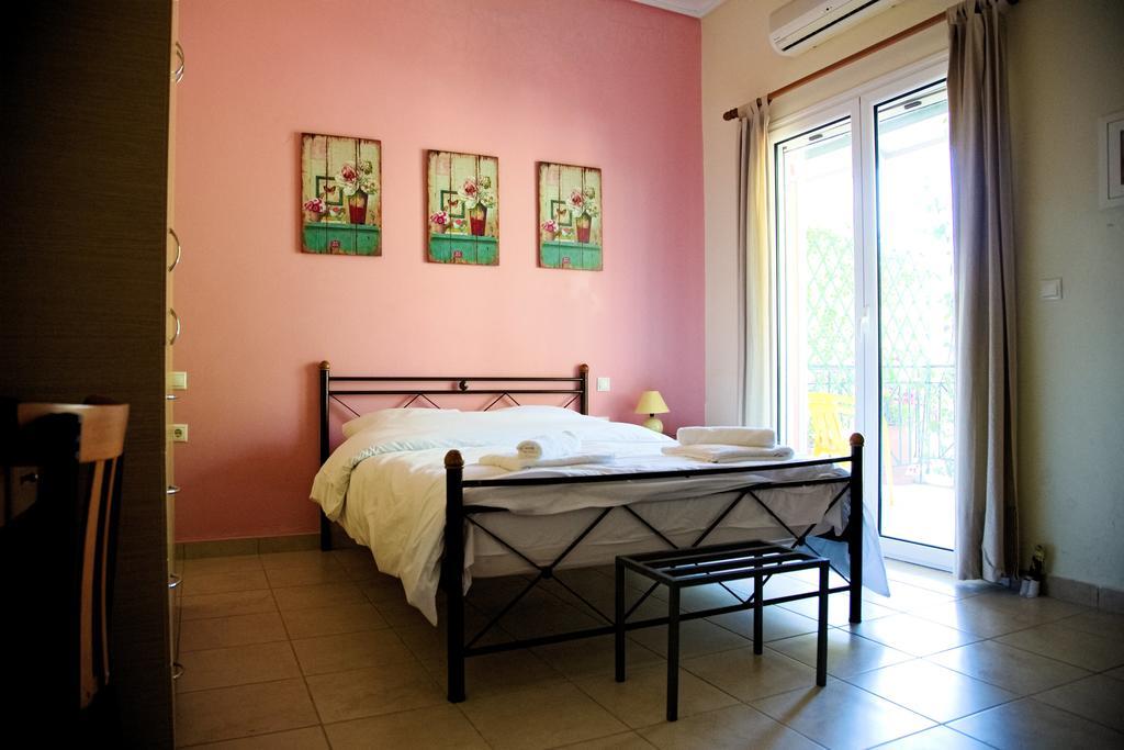 Tsertos Apartments Kamena Vourla Ngoại thất bức ảnh
