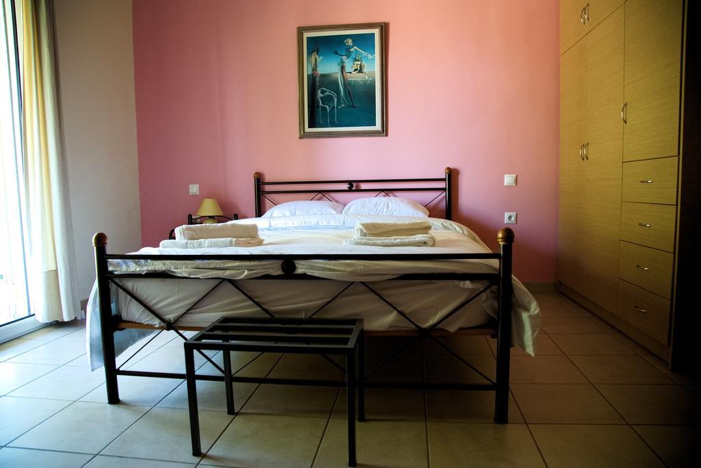 Tsertos Apartments Kamena Vourla Ngoại thất bức ảnh