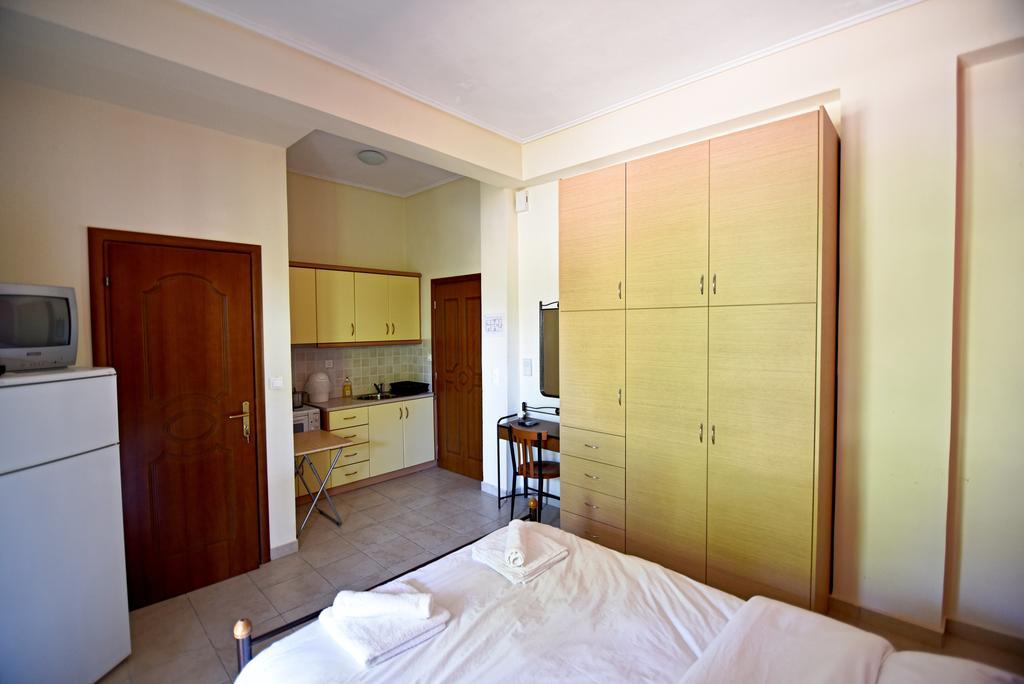 Tsertos Apartments Kamena Vourla Ngoại thất bức ảnh